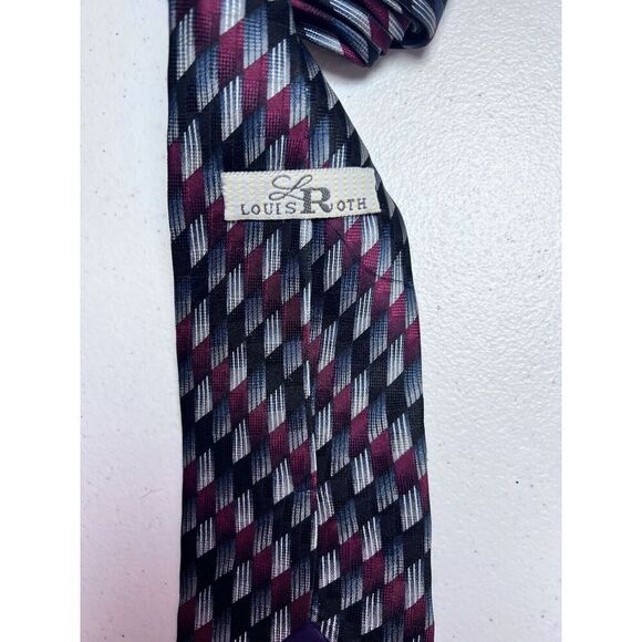 Louis Roth Geometric Tie 100 %‎ Silk Blue Red 4” Wide - Picture 3 of 5